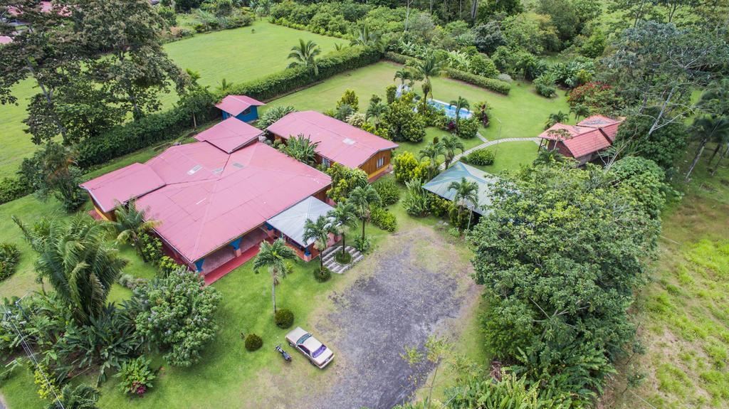 Hotel Tangara Arenal B&B La Fortuna Екстериор снимка